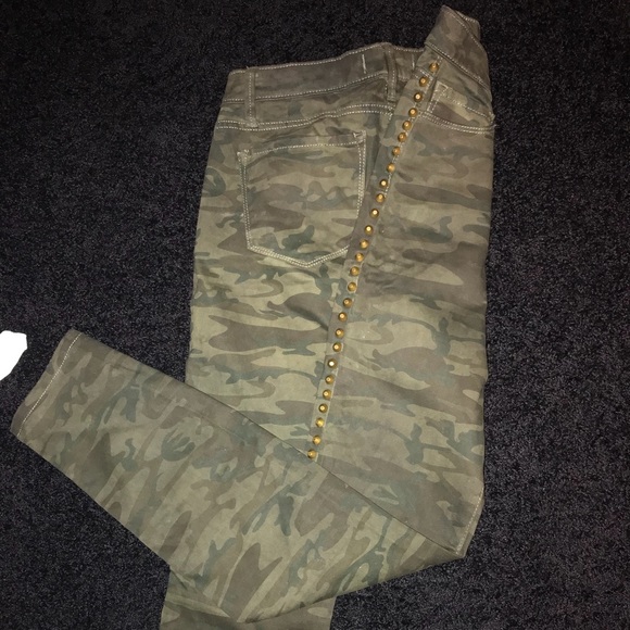 Rachel Roy Camo Studded Denim Jean - Picture 4 of 5